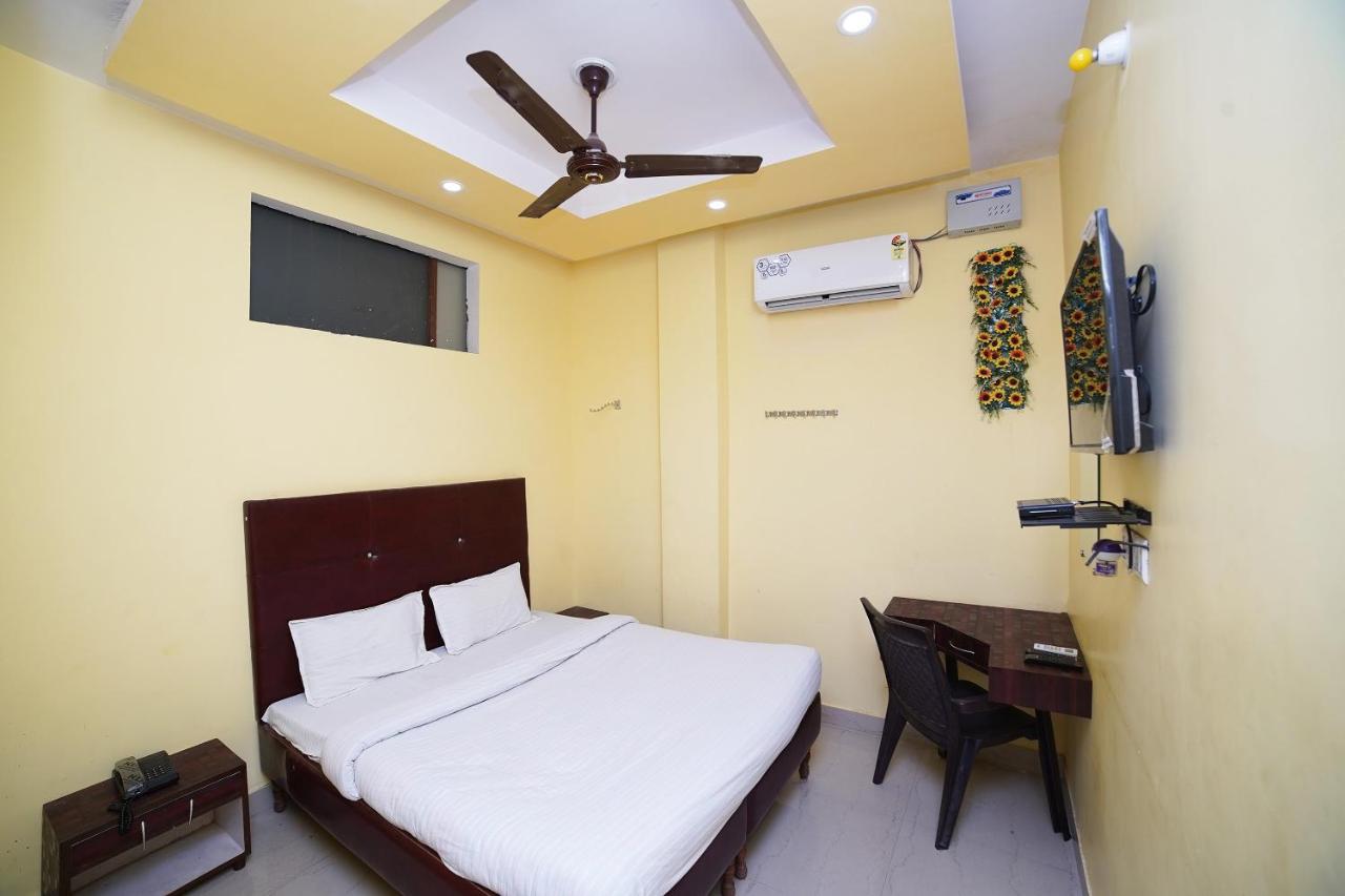 Hotel O Rama Palace Moradabad Eksteriør billede