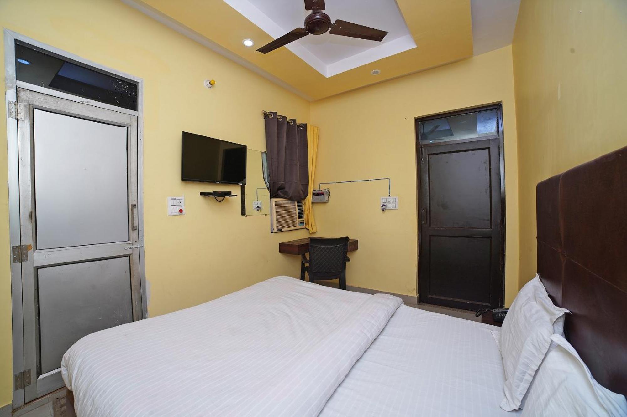 Hotel O Rama Palace Moradabad Eksteriør billede